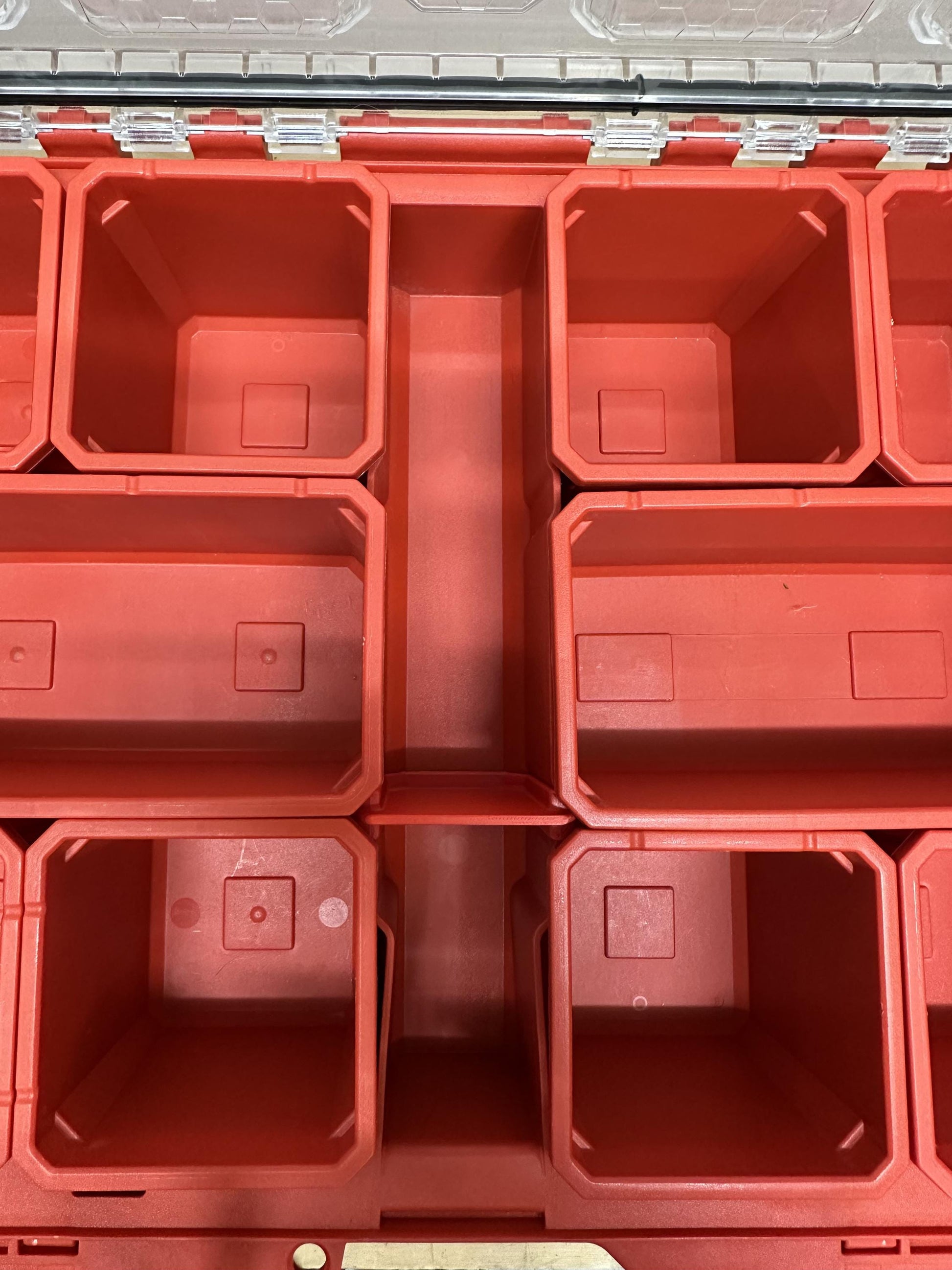 Milwaukee PACKOUT organizer with BHIND center dividers
